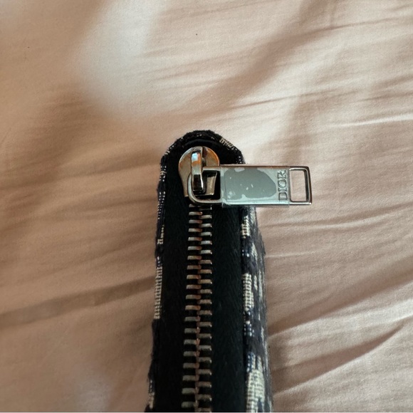 Dior Zipped Wallet - Picture 3 of 10
